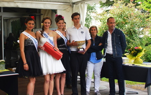 Miss Haute-Vienne et ses dauphines étaient présentes au Grand Prix de la Ville de Limoges